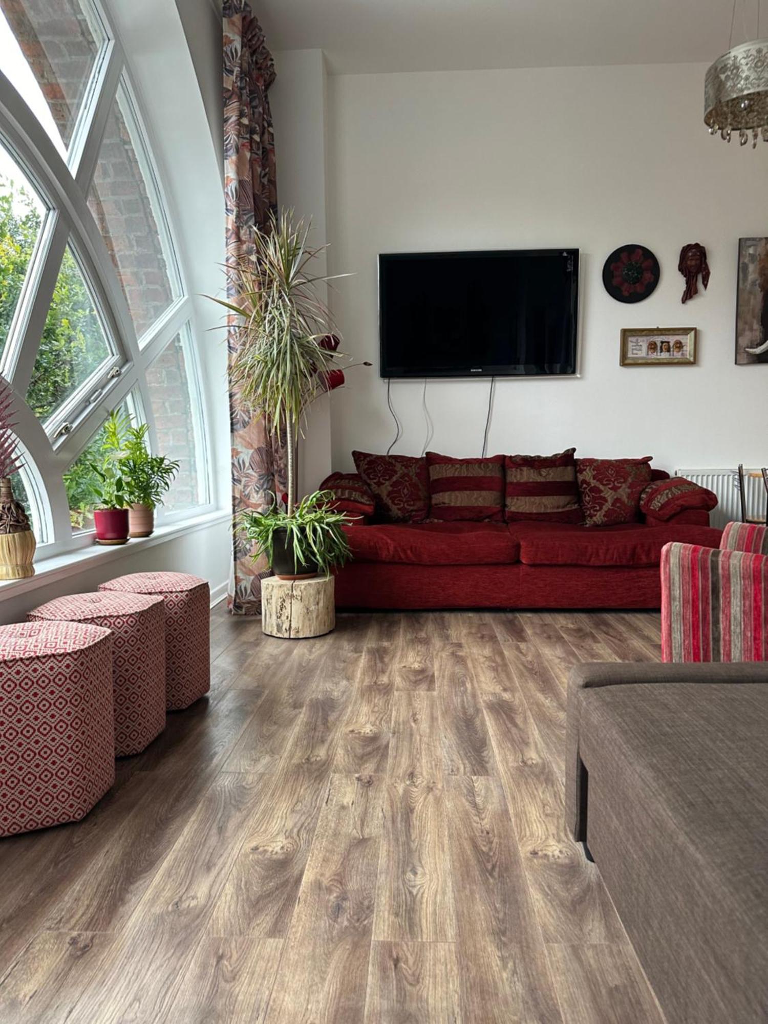 Stunning 2 Bedroom Apartment Glasgow Eksteriør billede