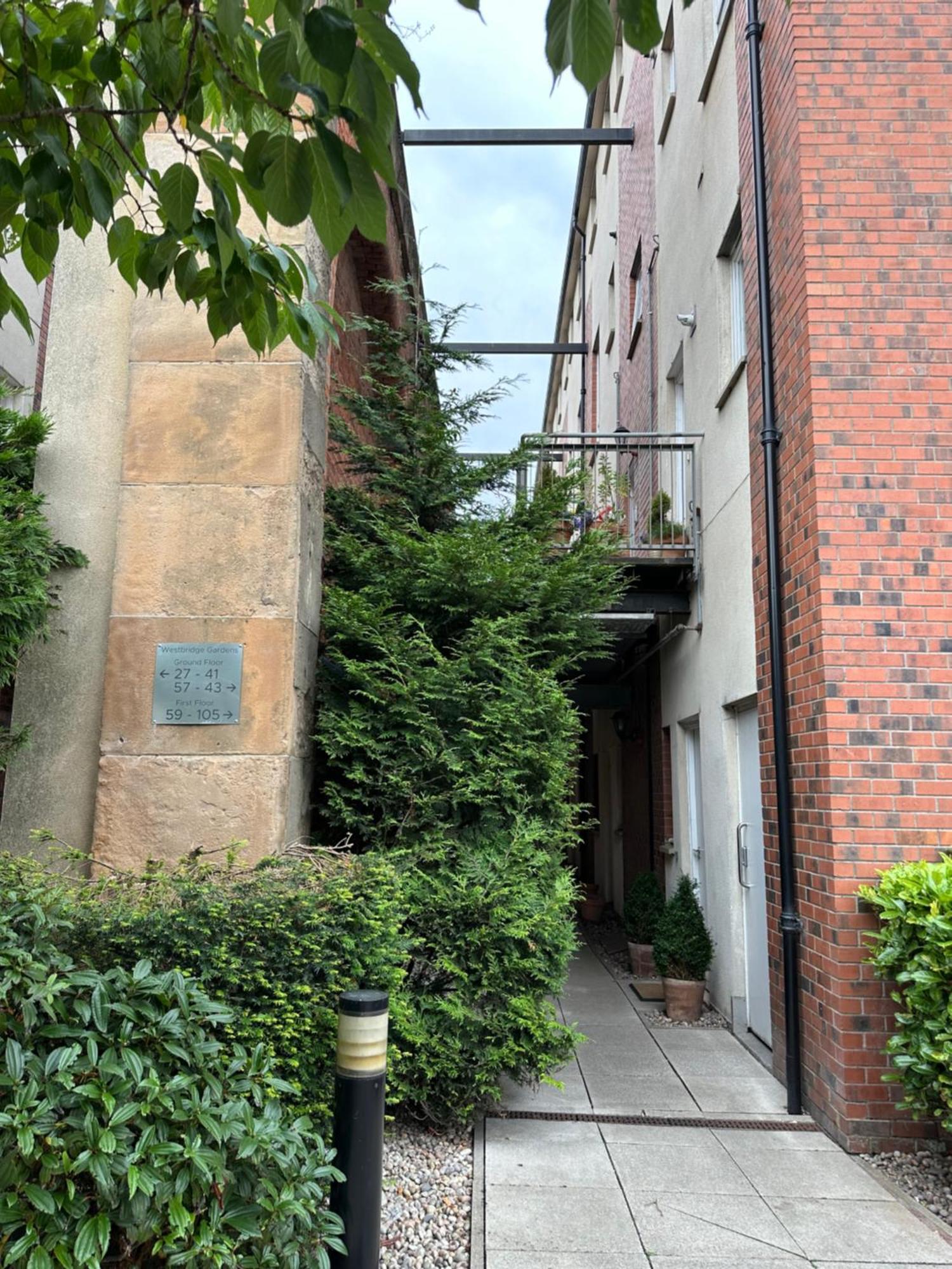Stunning 2 Bedroom Apartment Glasgow Eksteriør billede